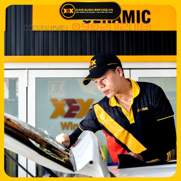 Dán phim cách nhiệt ô tô 7 chỗ