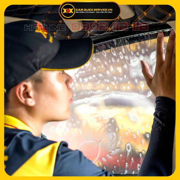 Dán phim cách nhiệt ô tô 7 chỗ