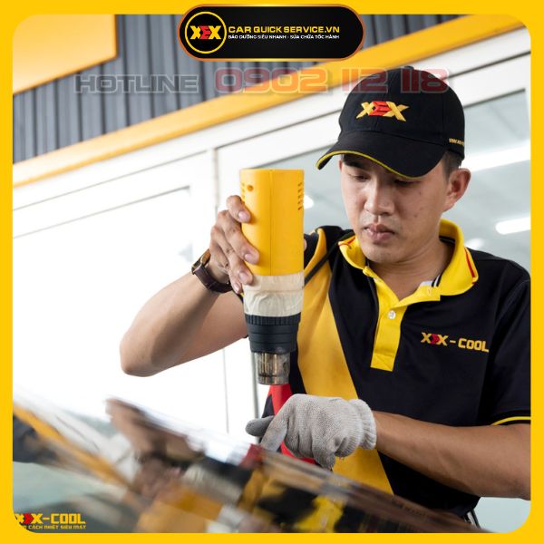 Dán phim cách nhiệt ô tô 7 chỗ