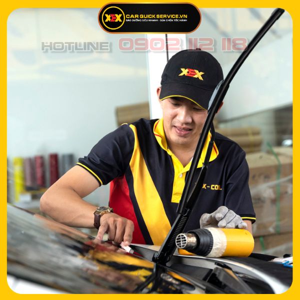 Dán phim cách nhiệt ô tô 7 chỗ