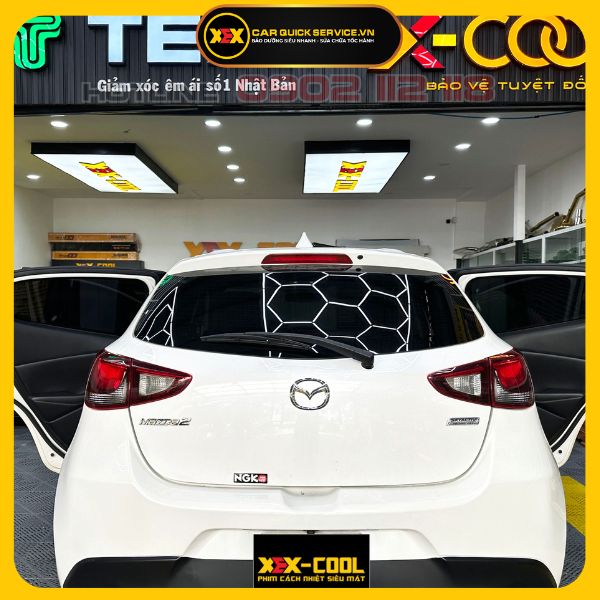 Dán phim siêu cách nhiệt ô tô 7 chỗ XEX-COOL