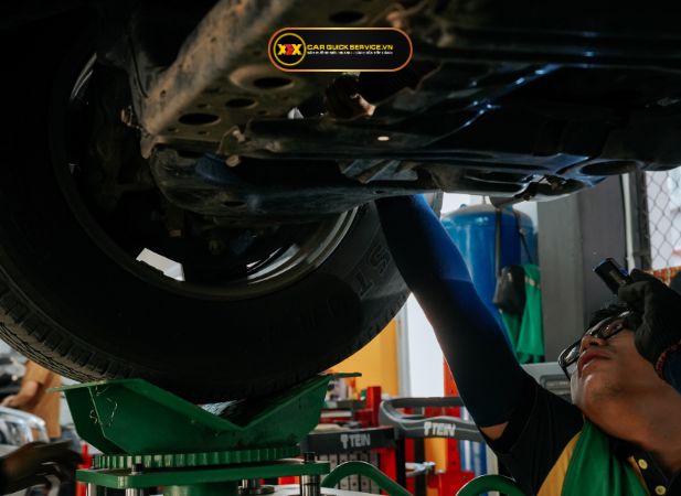 Các dấu hiệu cần bảo dưỡng gầm ô tô ngay lập tức