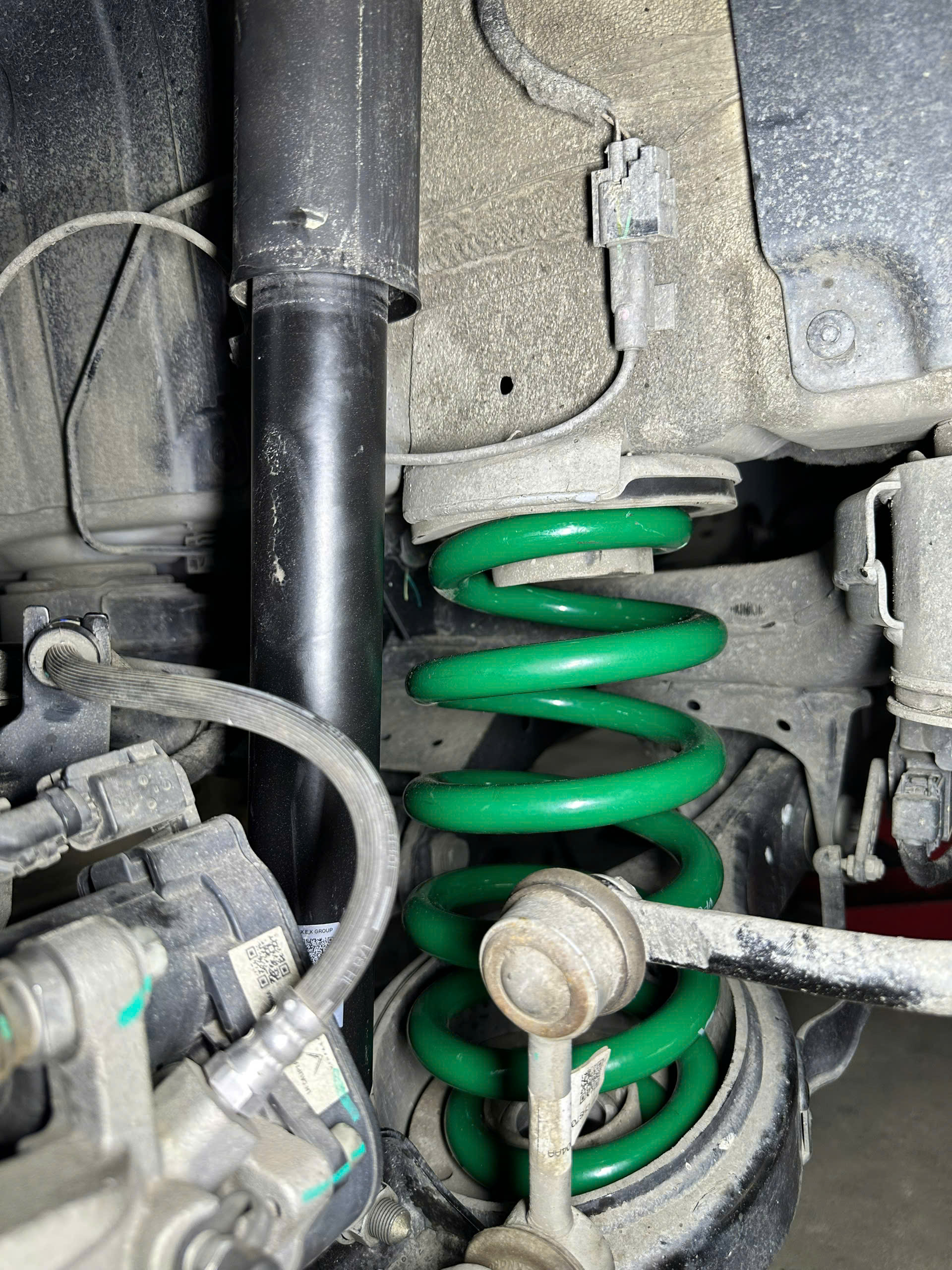 Lò xo giảm xóc Vinfast VF6 – X.E.X PLUS